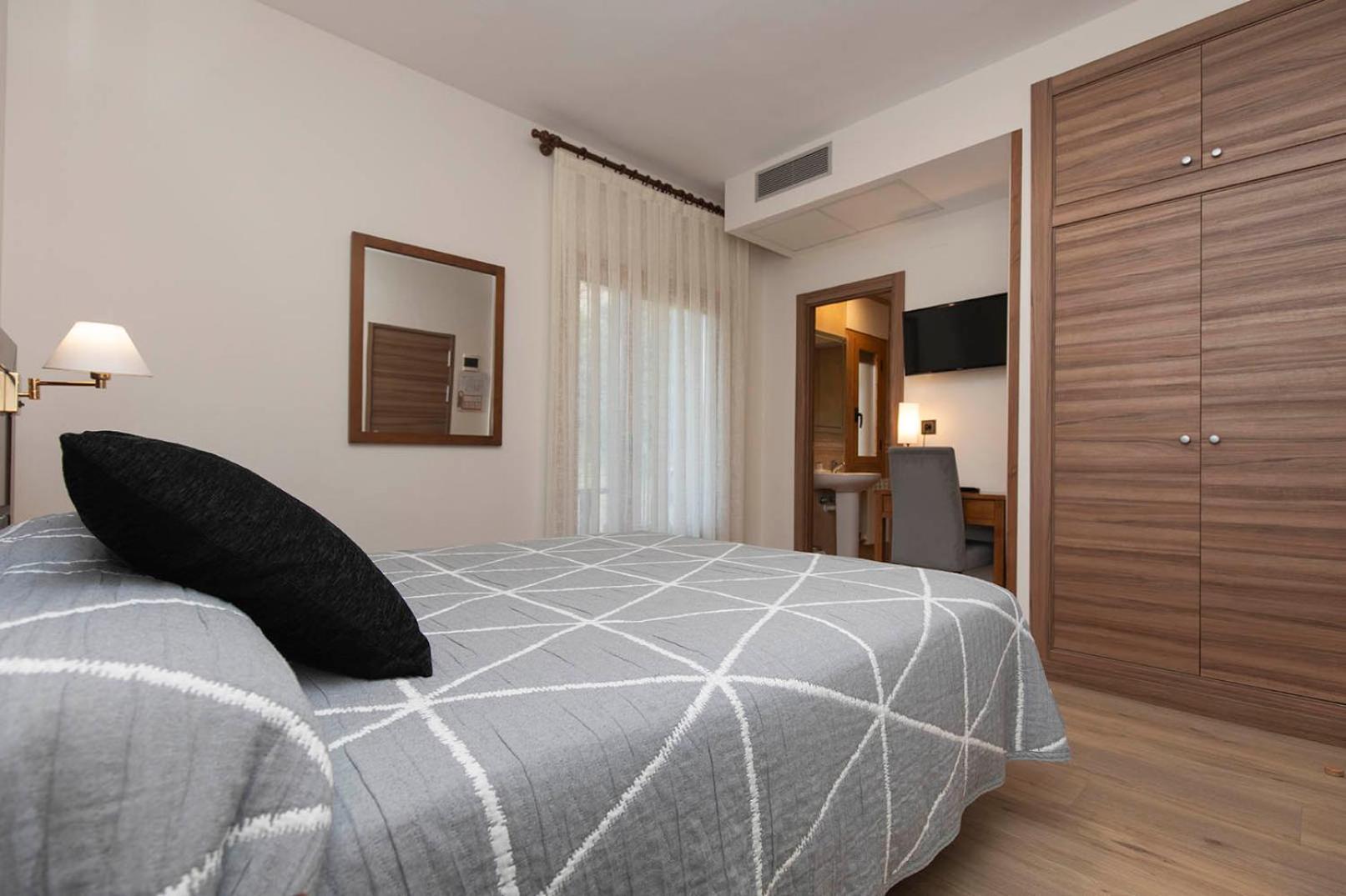 Hotel Cinca Escalona  Luaran gambar
